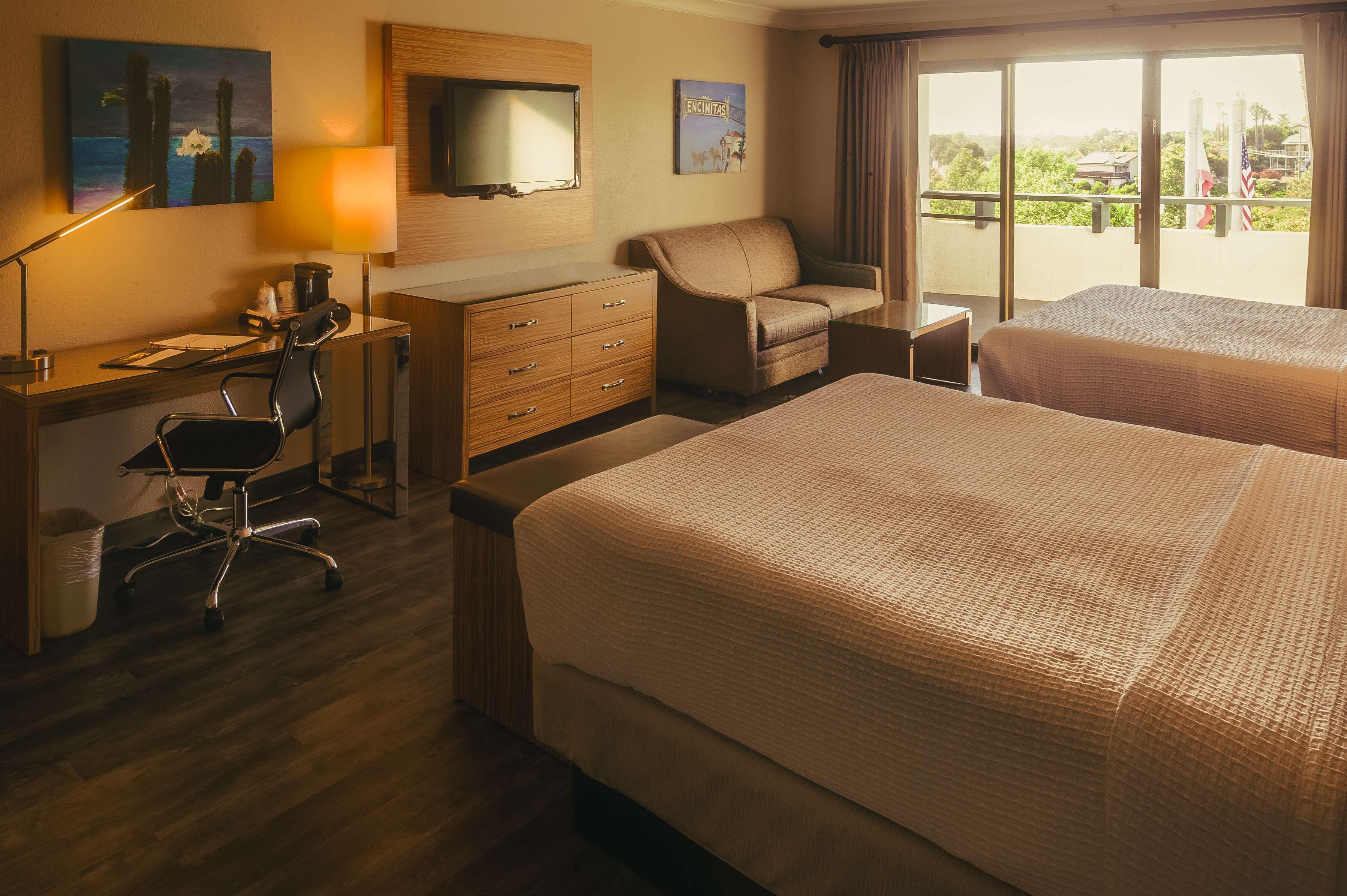אנסיניטס The Encinitan Hotel & Suites מראה חיצוני תמונה
