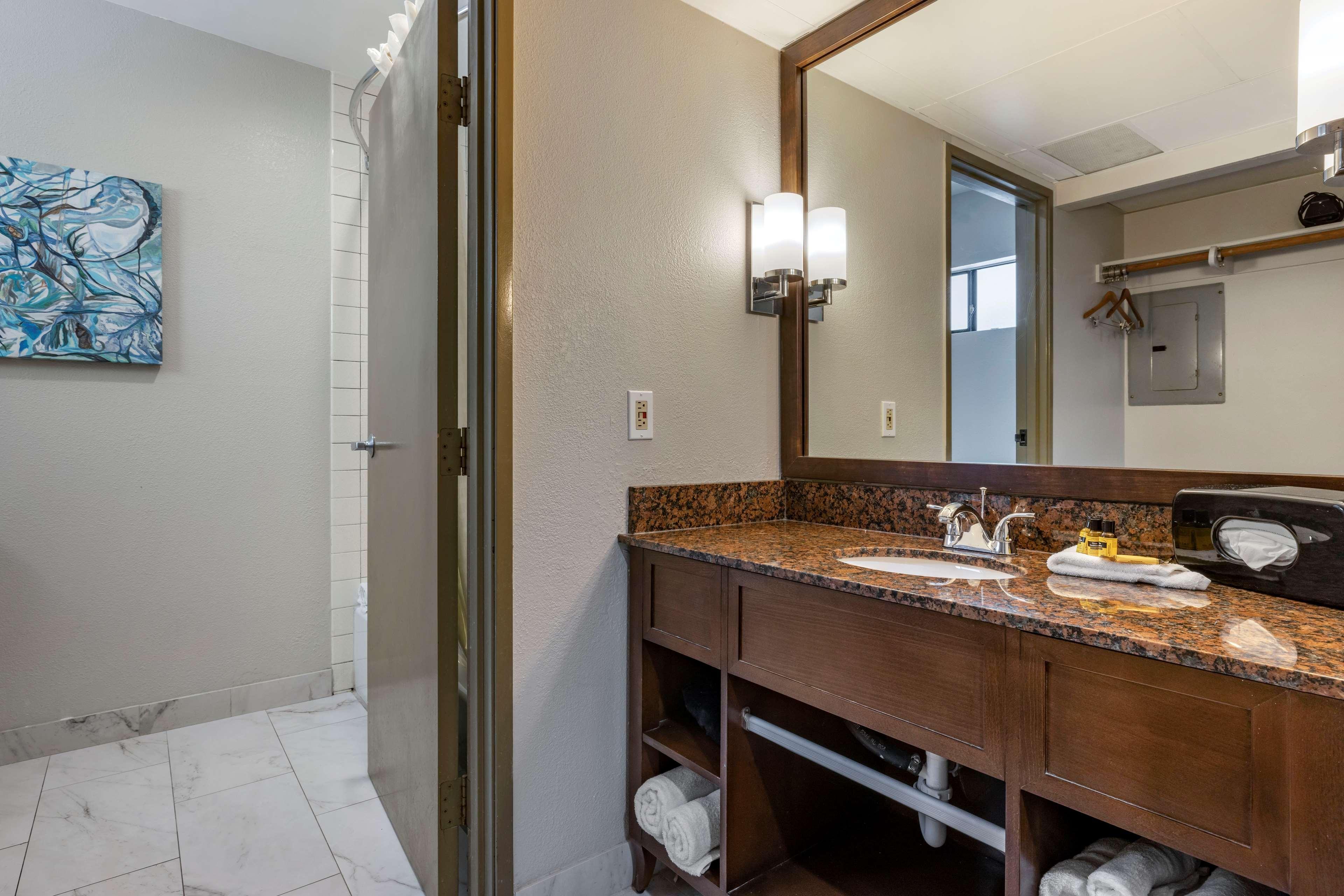 אנסיניטס The Encinitan Hotel & Suites מראה חיצוני תמונה