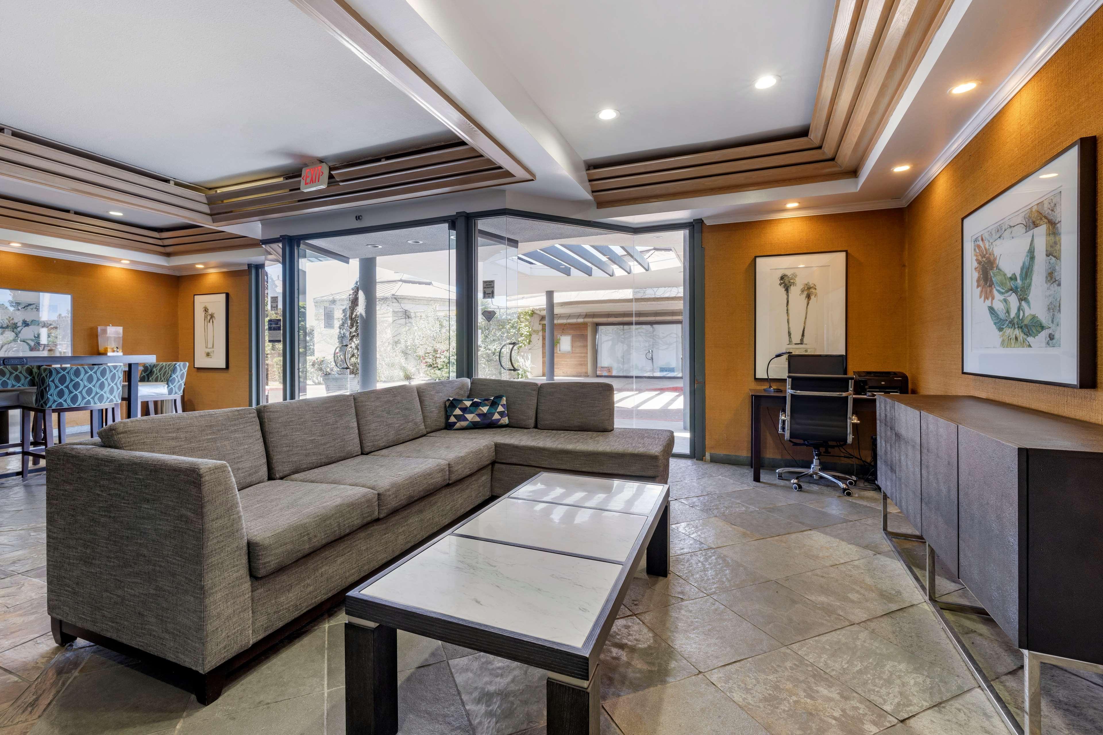אנסיניטס The Encinitan Hotel & Suites מראה חיצוני תמונה