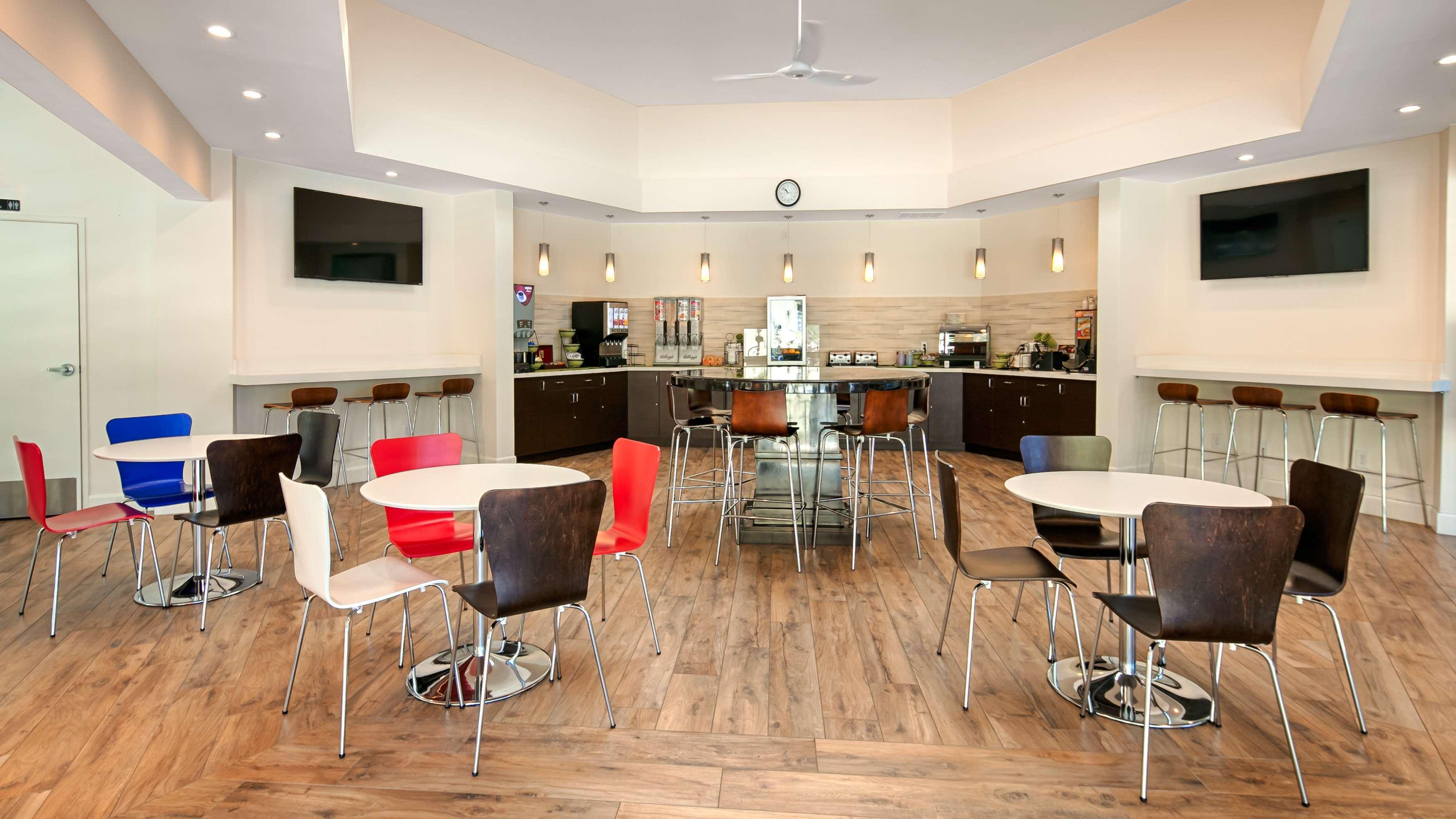 אנסיניטס The Encinitan Hotel & Suites מראה חיצוני תמונה